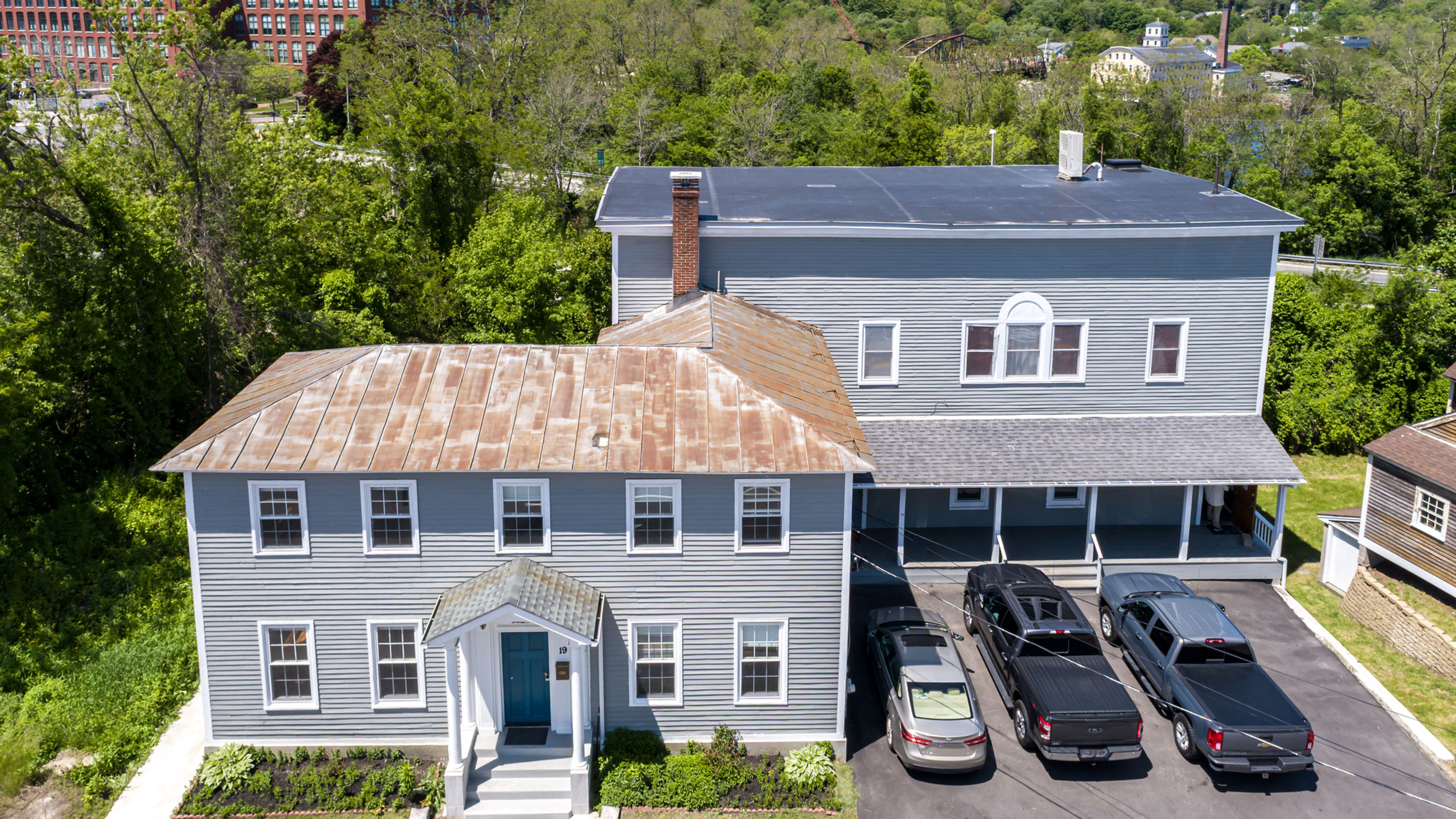 19 Mason St